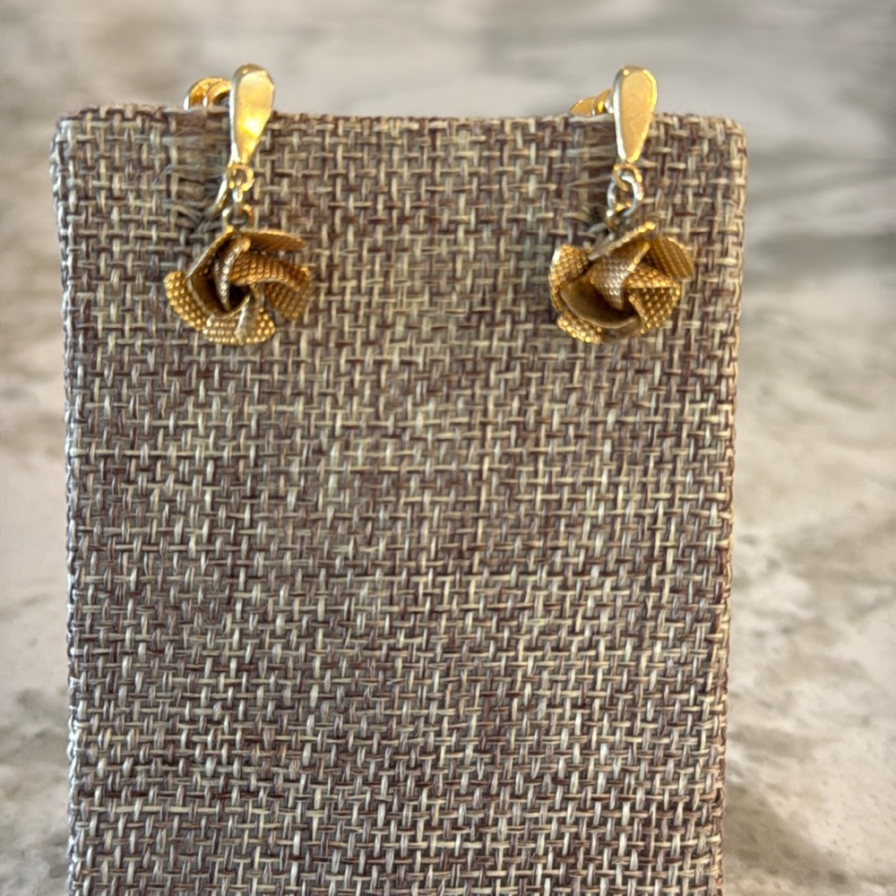Vintage Gold Tone Flower Earrings